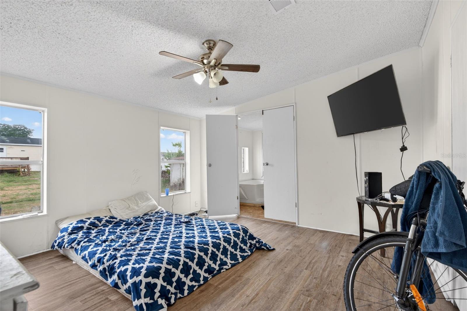 Image 9 of 30 For 14182 62nd Court