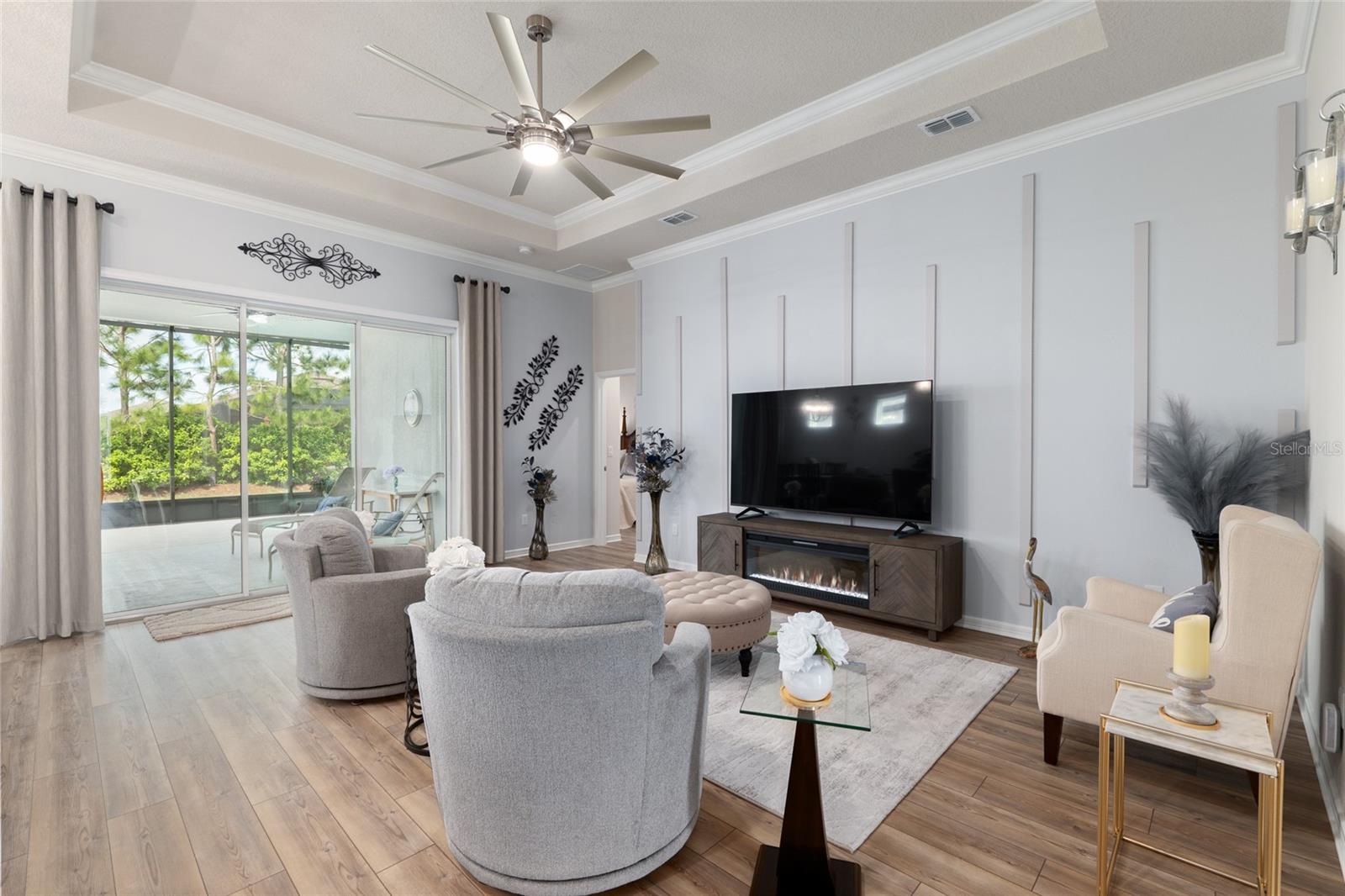 Image 11 of 71 For 5662 94th Avenue