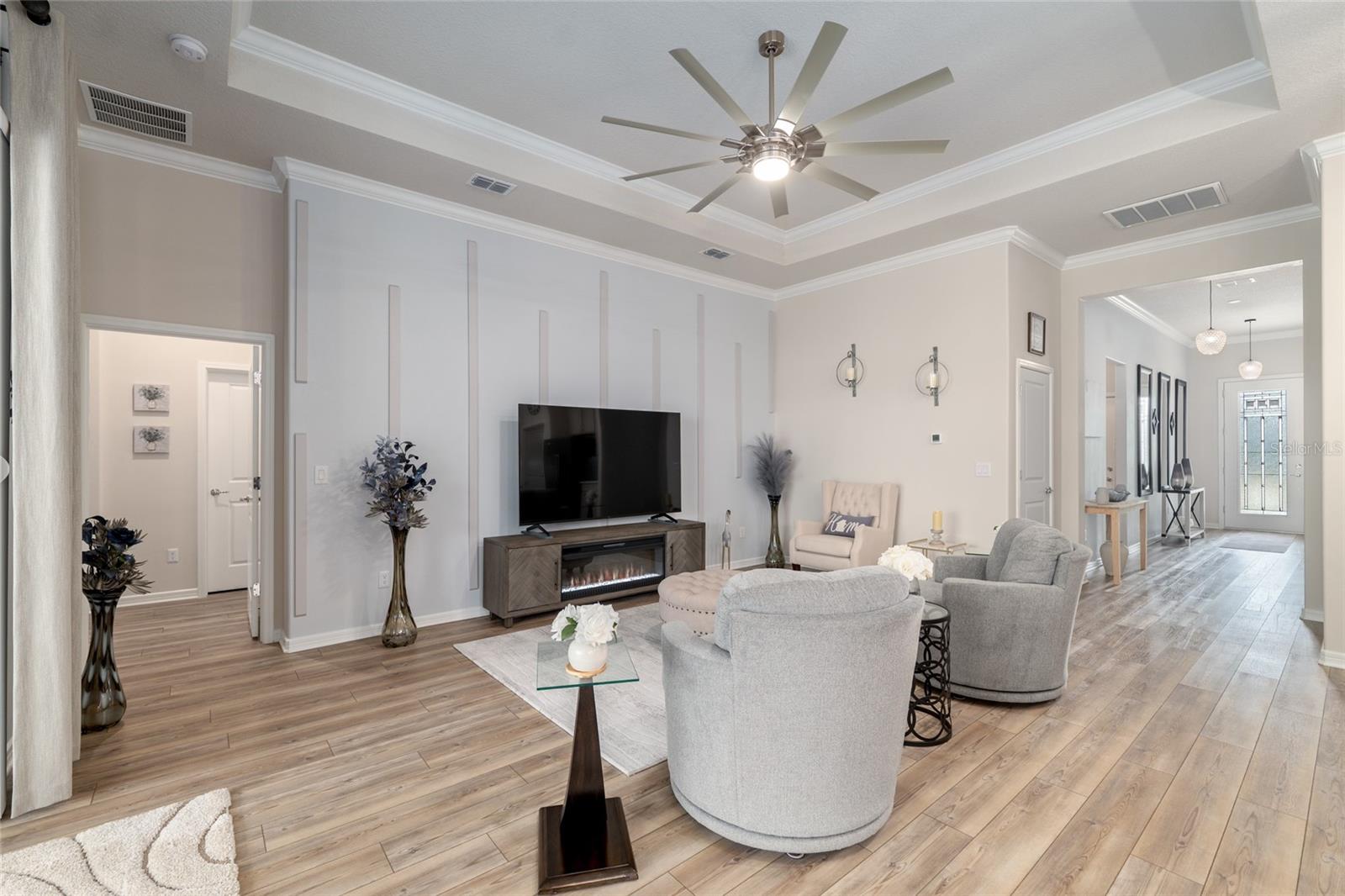 Image 12 of 71 For 5662 94th Avenue