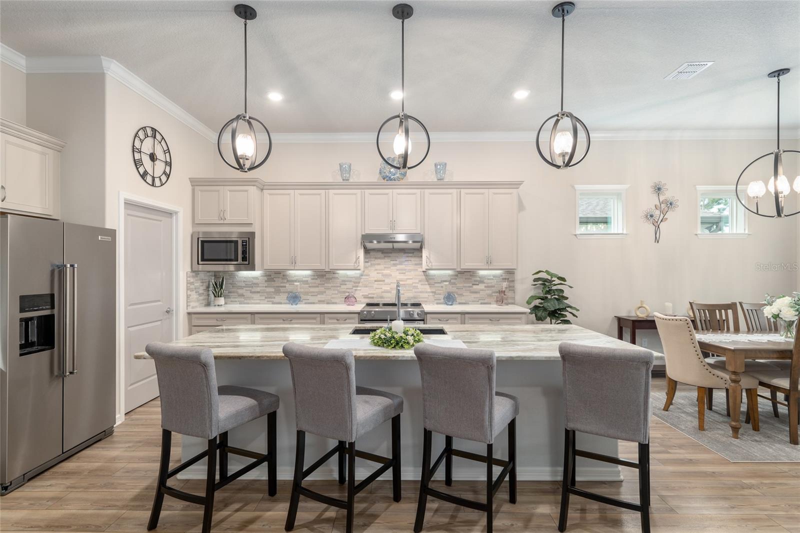 Image 16 of 71 For 5662 94th Avenue