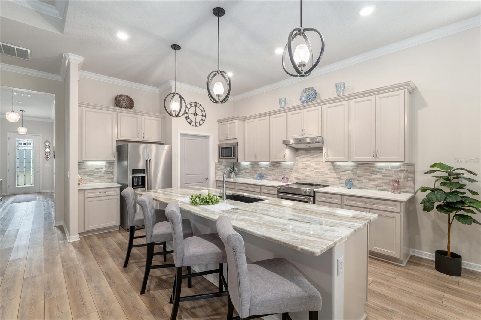 Image 17 of 71 For 5662 94th Avenue