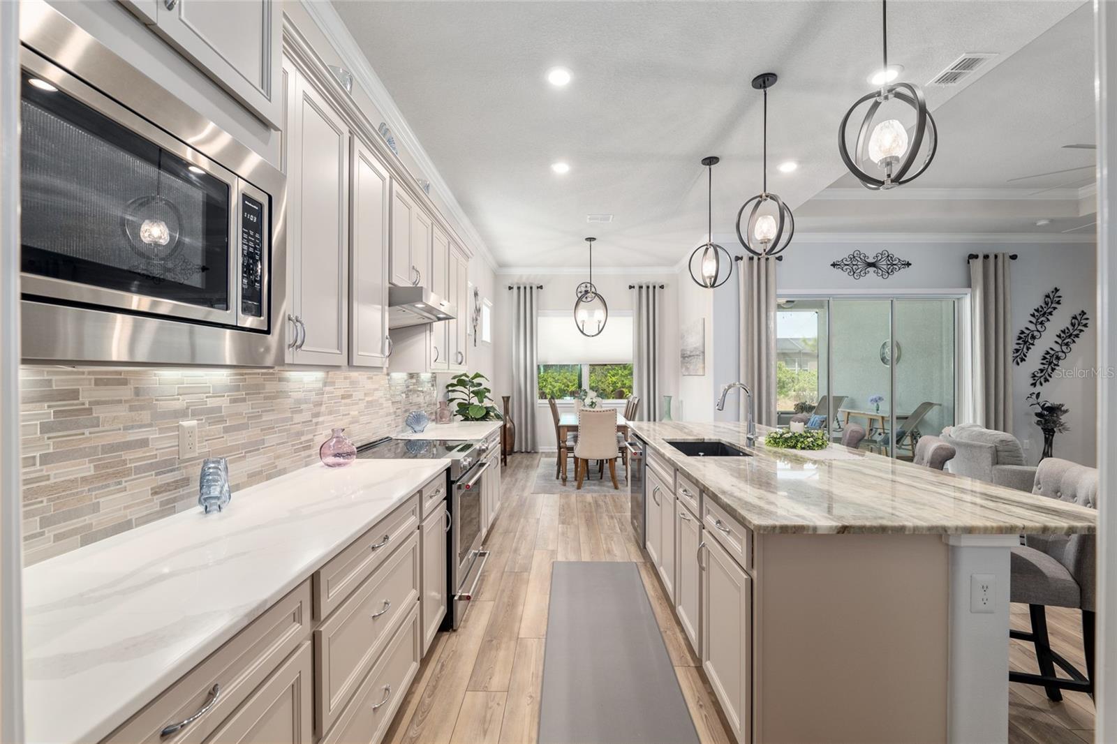 Image 22 of 71 For 5662 94th Avenue