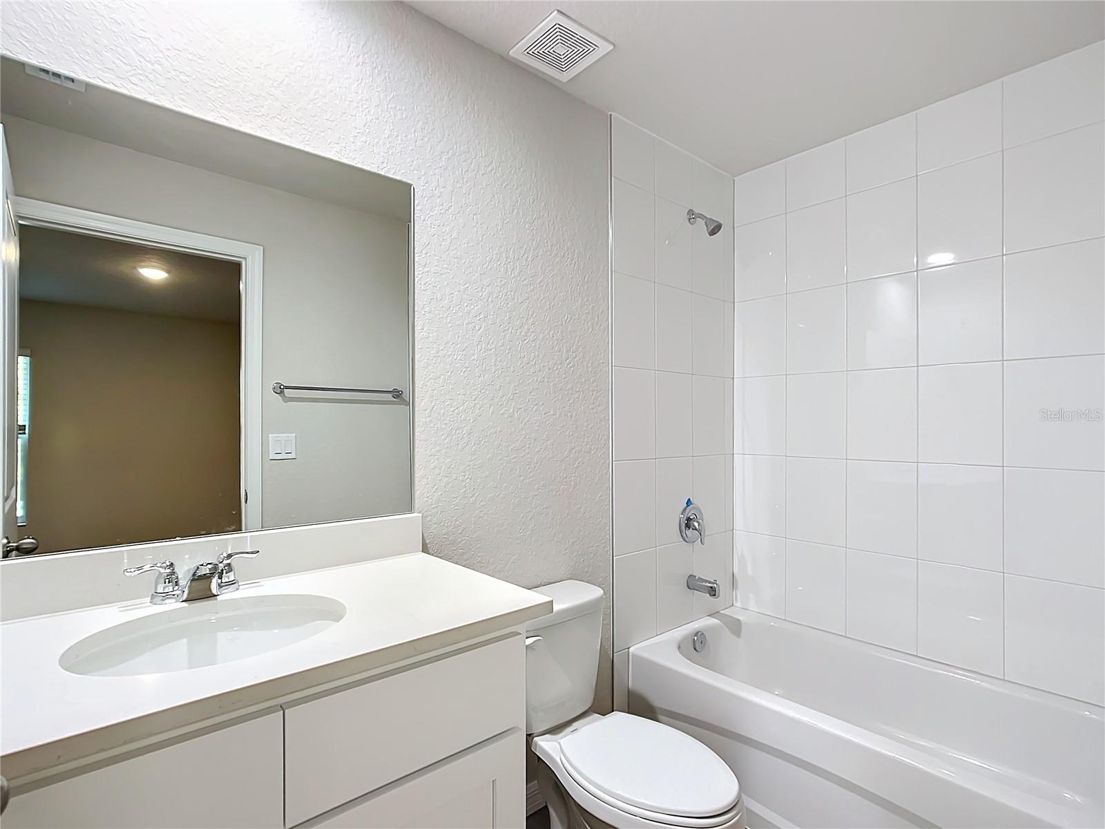 Image 23 of 25 For 11010 Edith Point