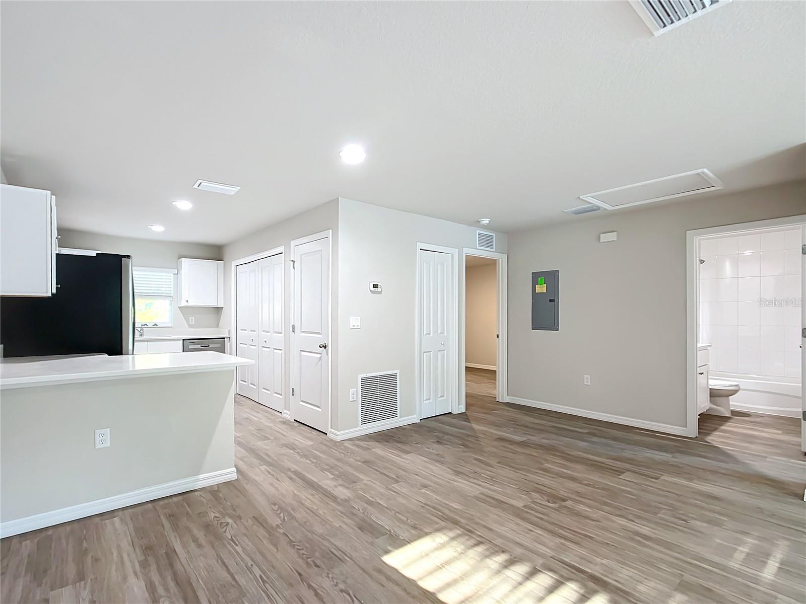 Image 5 of 25 For 11010 Edith Point