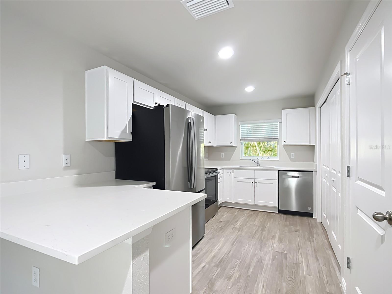 Image 6 of 25 For 11010 Edith Point