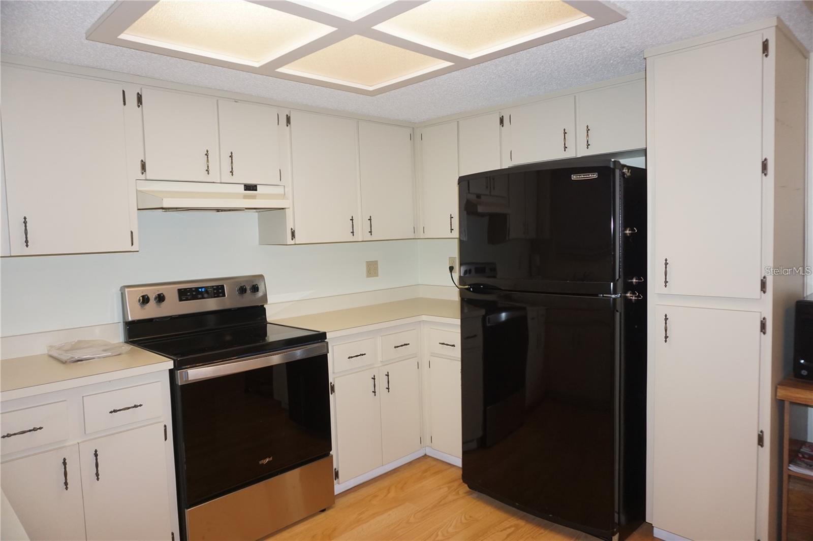 Image 7 of 22 For 10832 85th Ter Terrace