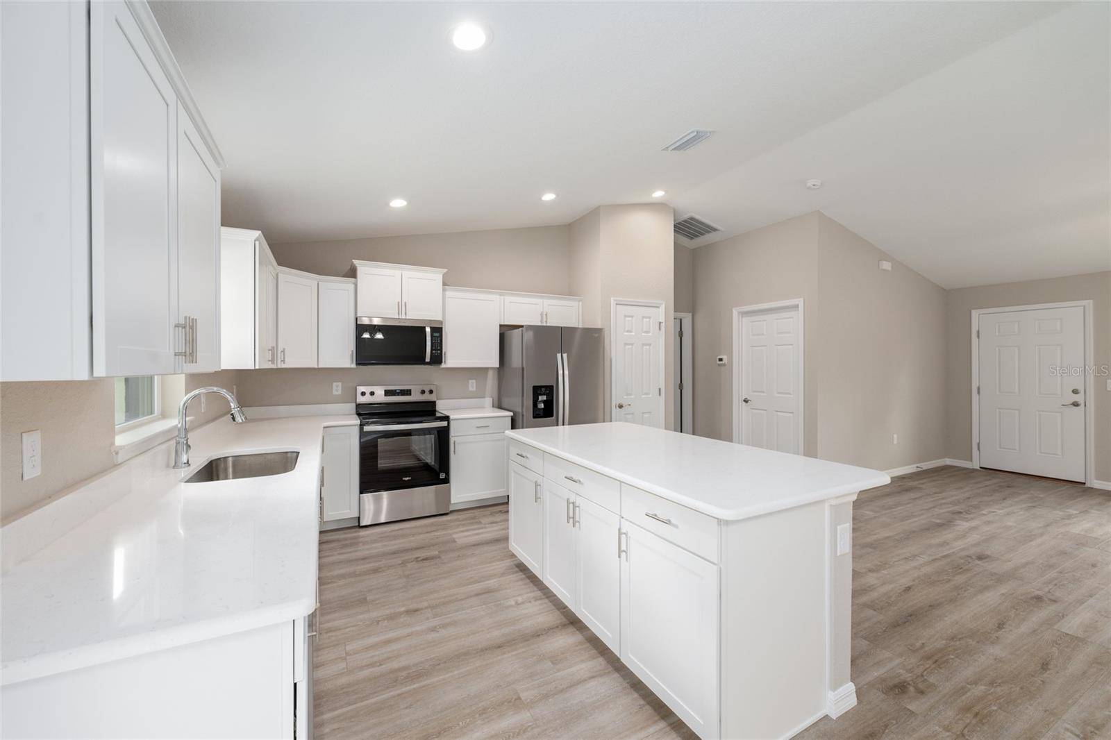 Image 15 of 32 For 14274 34th Court