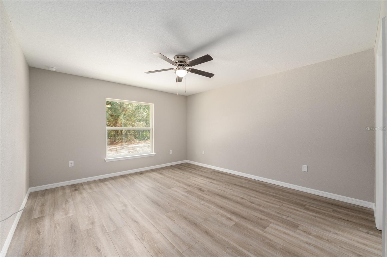 Image 19 of 32 For 14274 34th Court