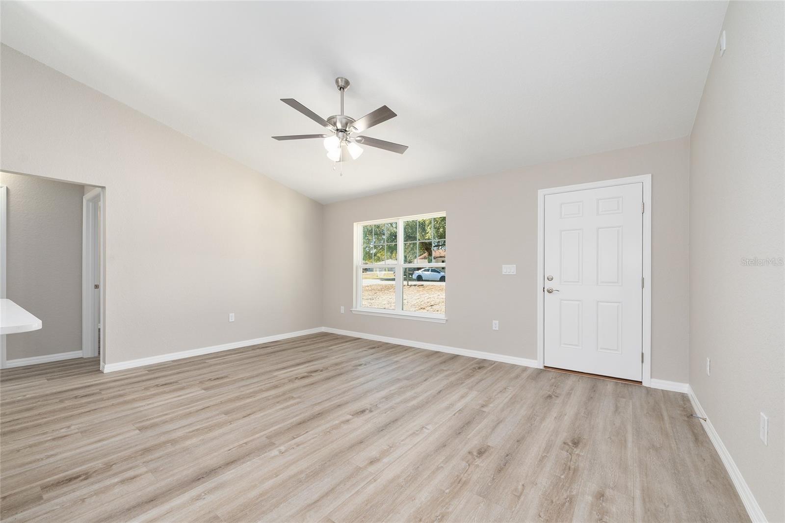 Image 5 of 24 For 14073 33rd Terrace