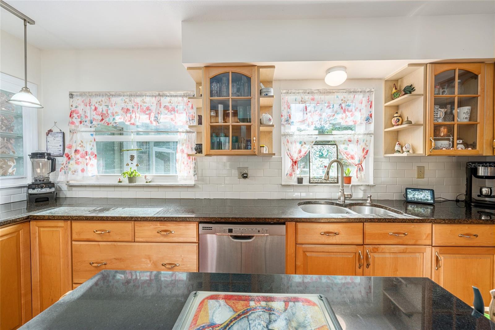 Listing photo id 10 for 1008 Mildred Avenue