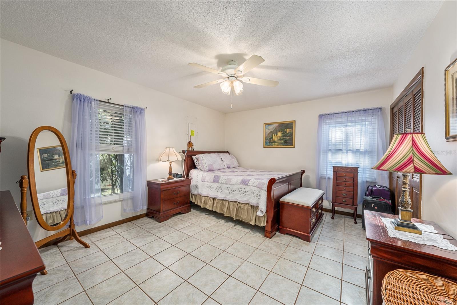 Listing photo id 18 for 1008 Mildred Avenue