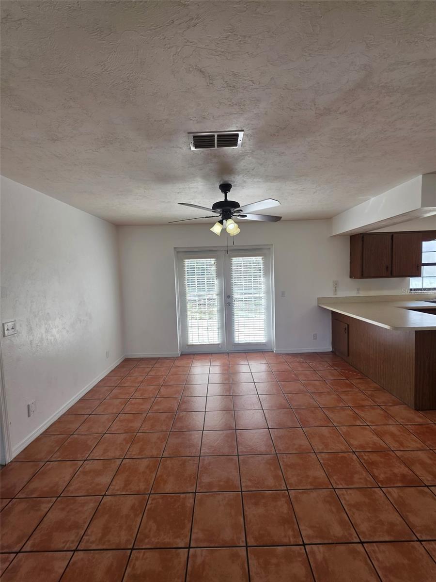 Image 3 of 13 For 4250 2nd Court