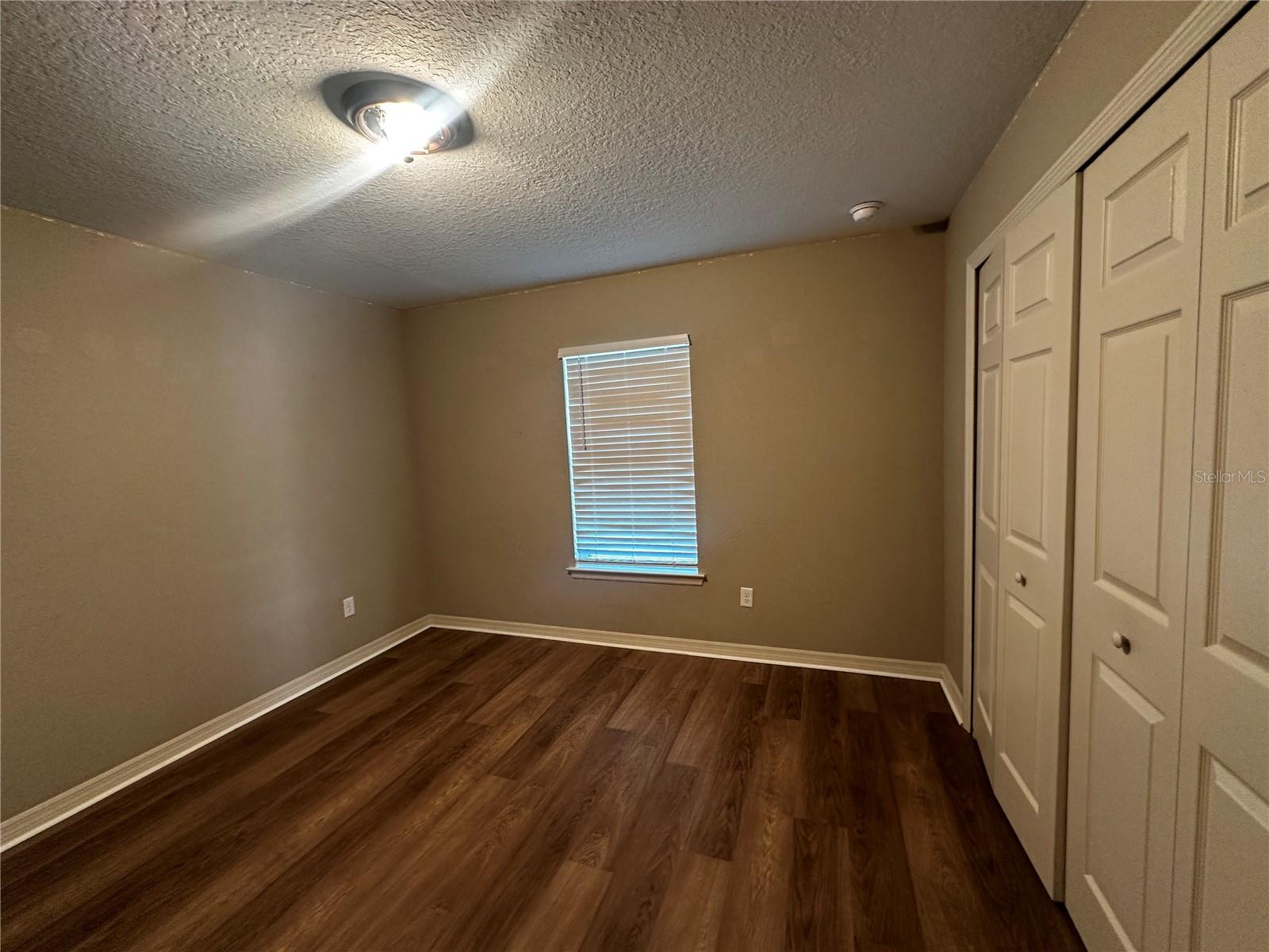 Image 5 of 8 For 16362 27 Terrace Road