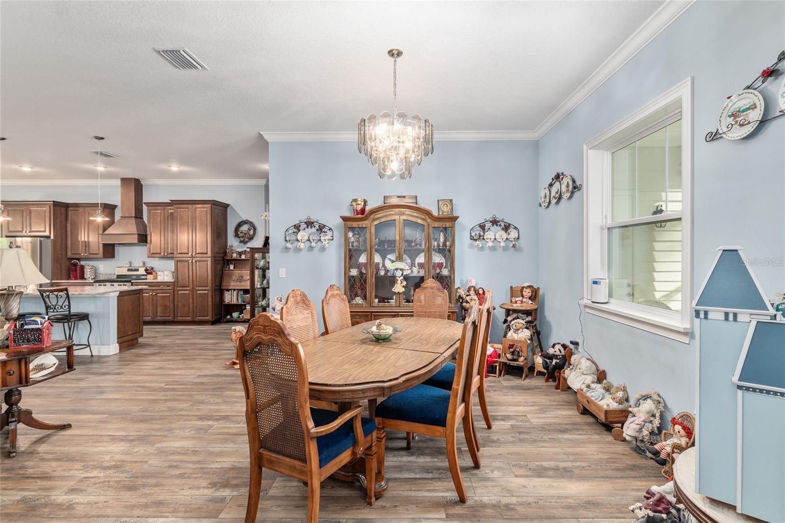 Image 16 of 81 For 206 15th Avenue