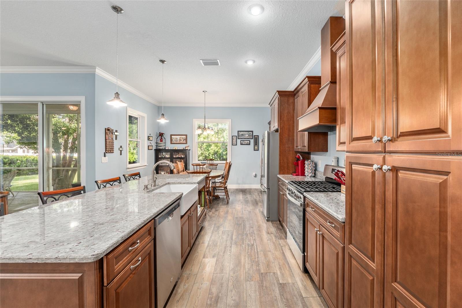 Image 20 of 81 For 206 15th Avenue