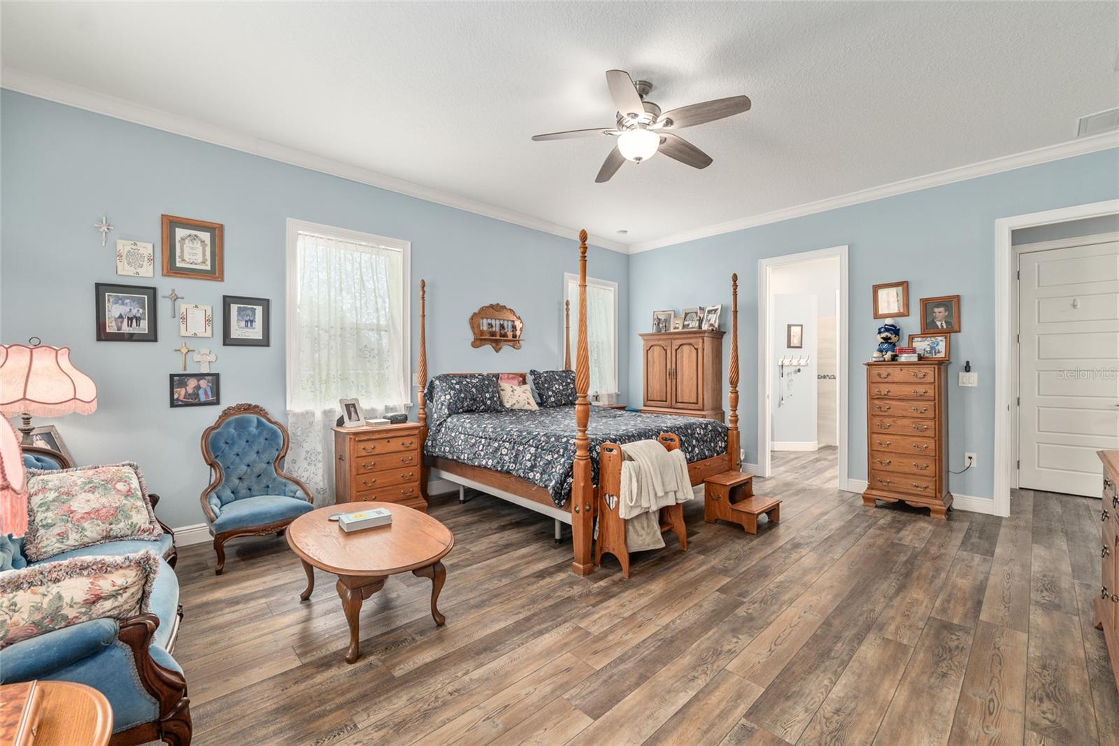 Image 28 of 81 For 206 15th Avenue