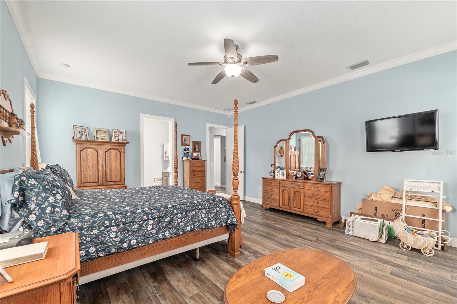 Image 30 of 81 For 206 15th Avenue