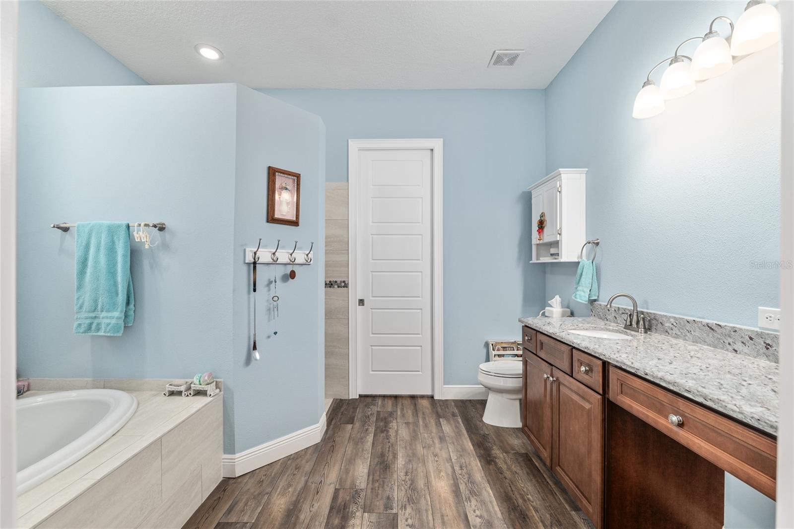 Image 31 of 81 For 206 15th Avenue