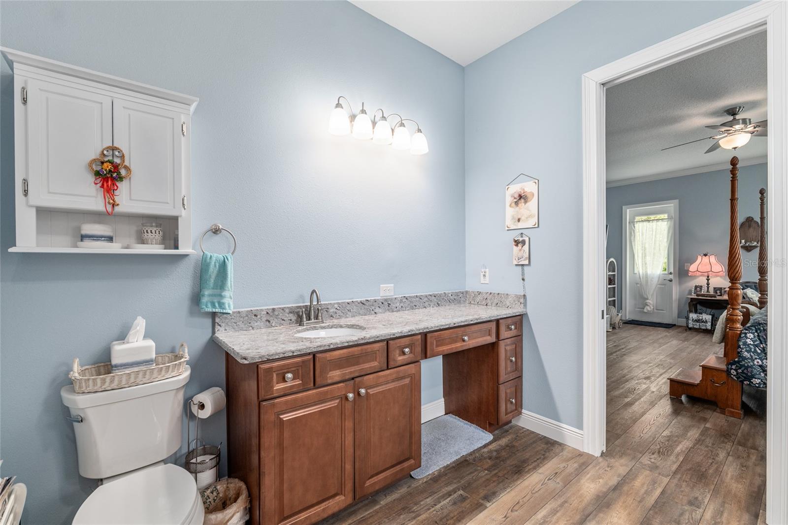 Image 34 of 81 For 206 15th Avenue