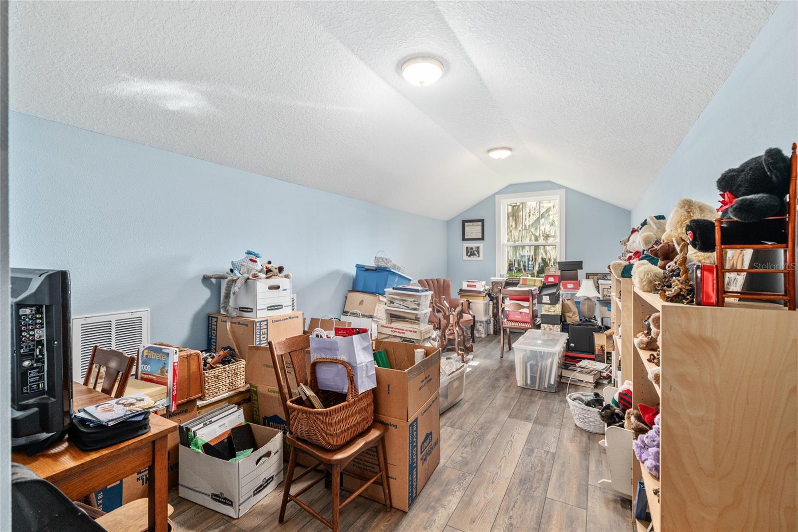 Image 48 of 81 For 206 15th Avenue