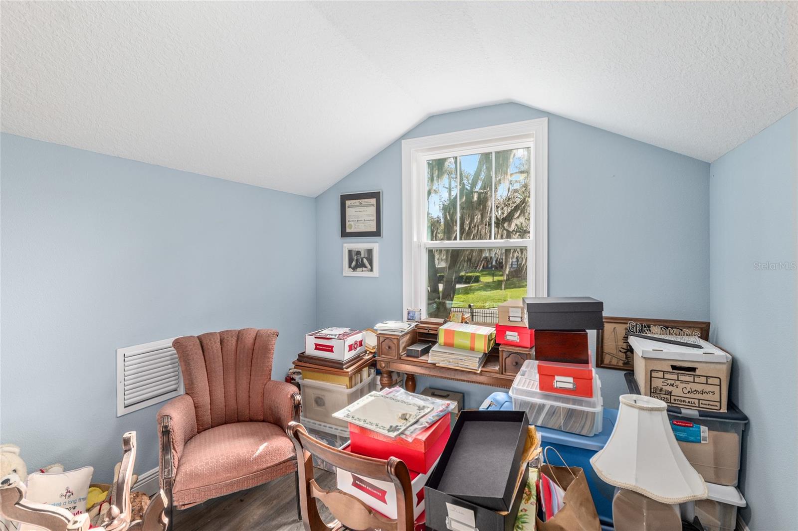 Image 49 of 81 For 206 15th Avenue