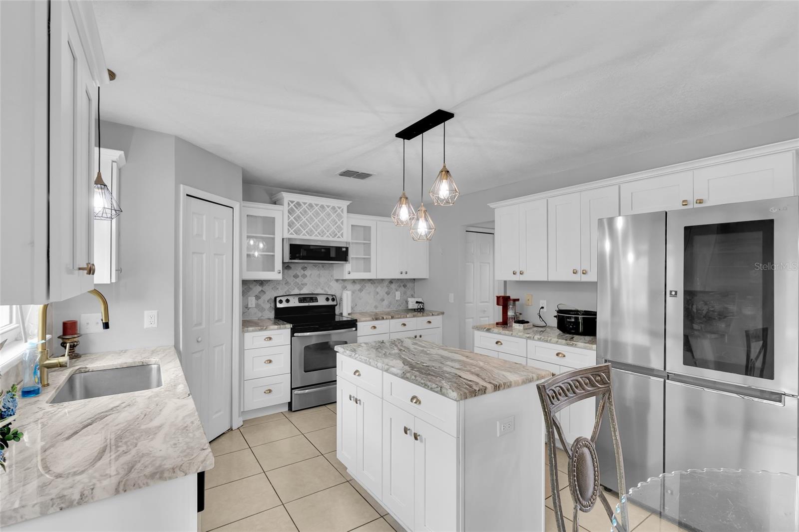 Image 11 of 45 For 4002 104th Street