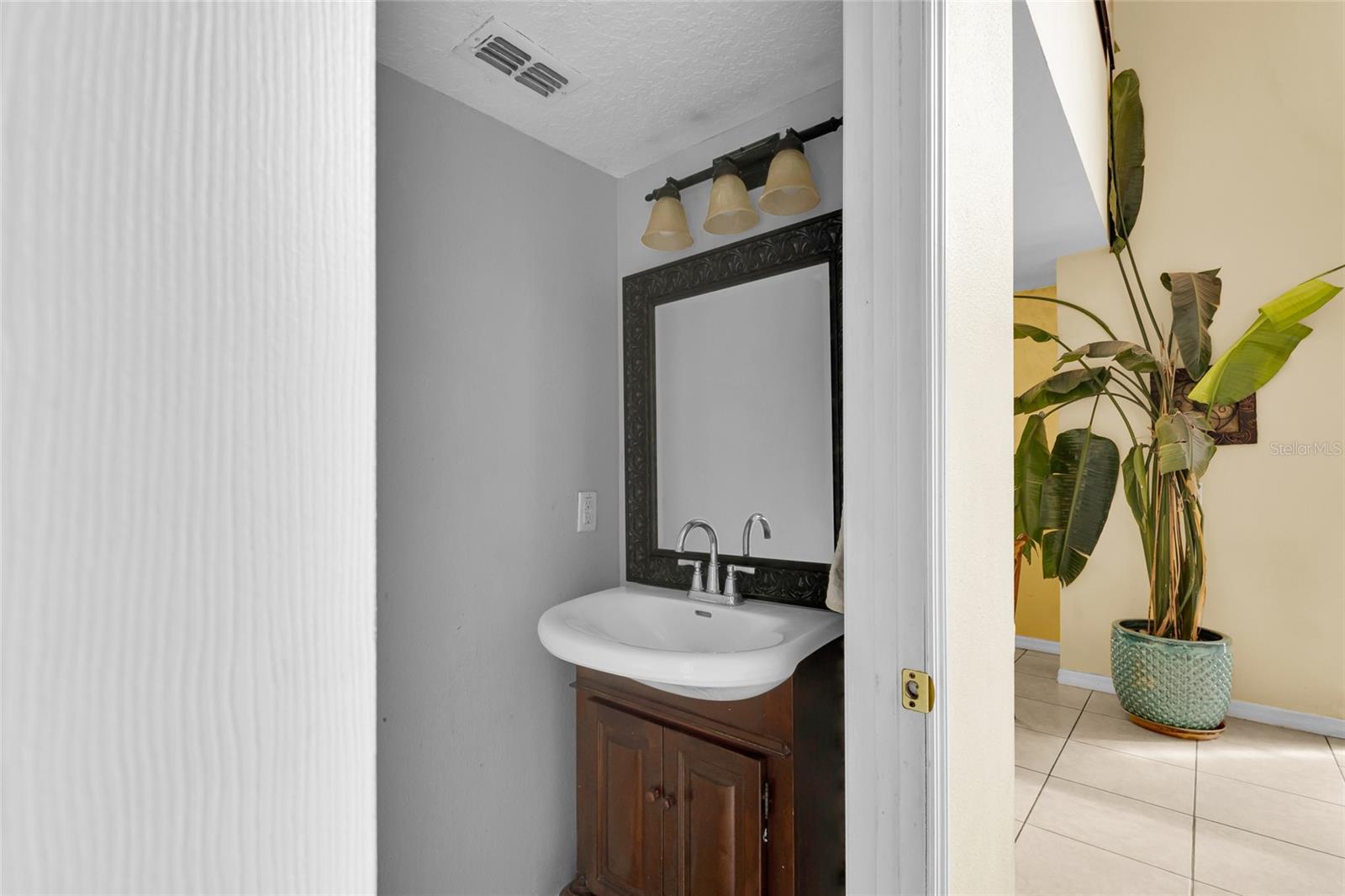 Image 7 of 45 For 4002 104th Street