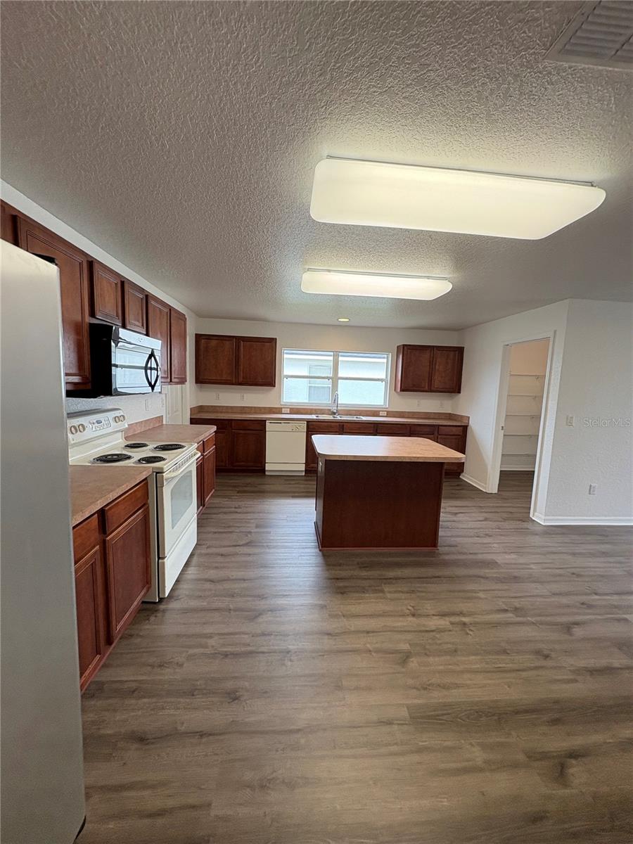 Image 11 of 41 For 9880 56th Avenue