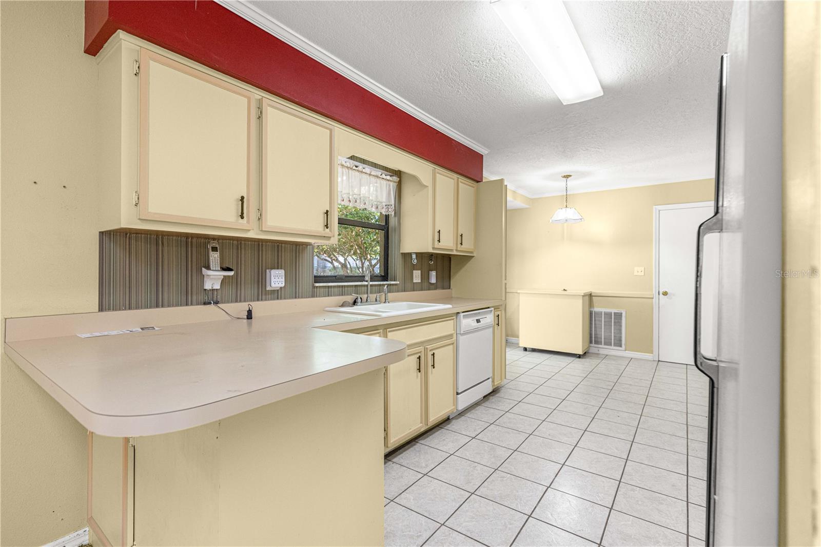 Image 11 of 36 For 3202 30th Court