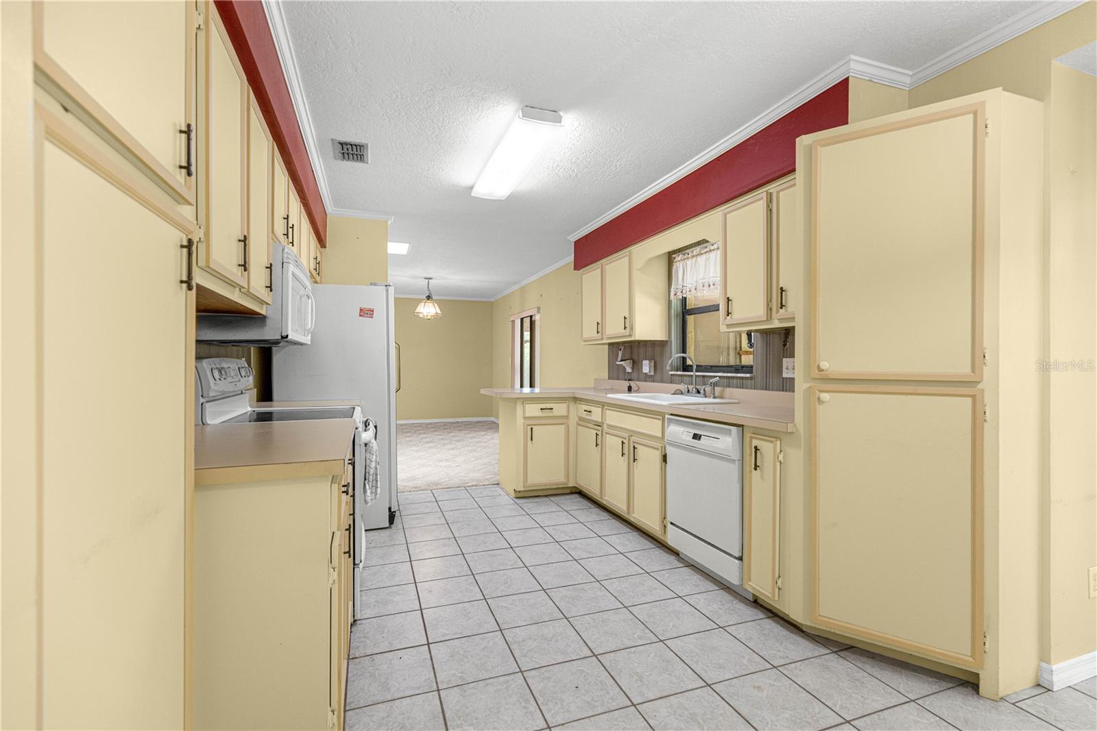 Image 12 of 36 For 3202 30th Court