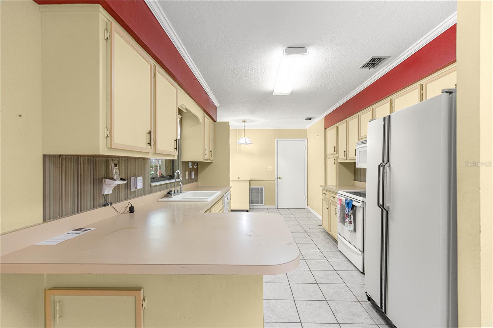 Image 13 of 36 For 3202 30th Court