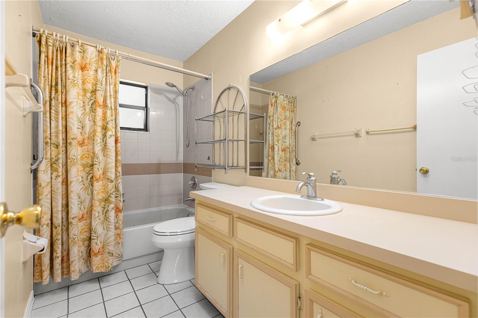 Image 17 of 36 For 3202 30th Court