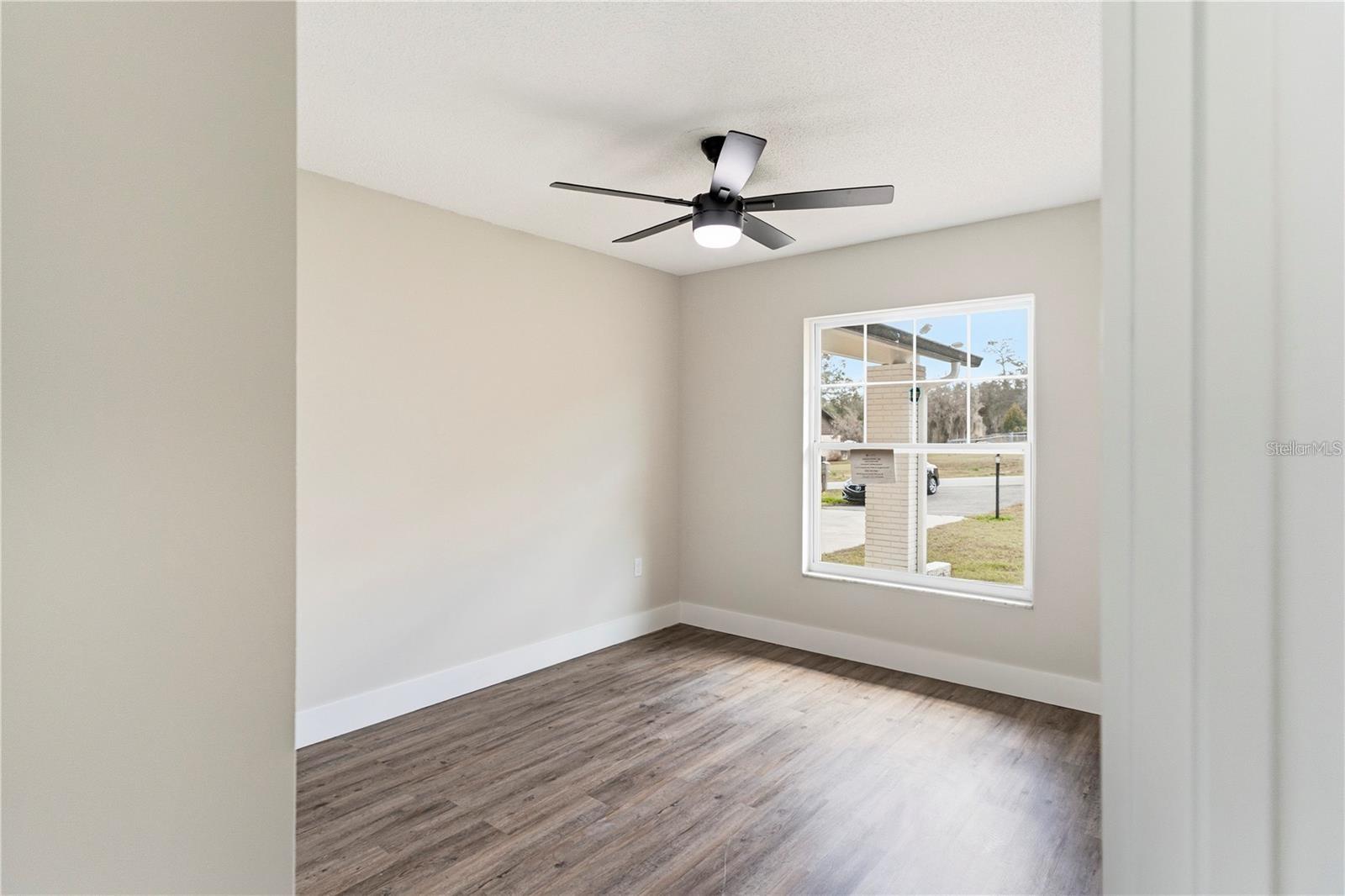 Image 19 of 32 For 616 Water Road