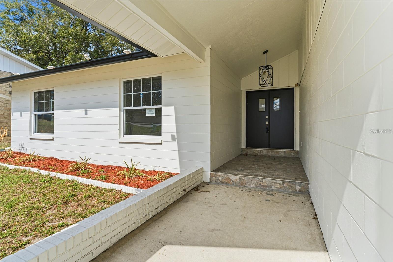 Image 2 of 32 For 616 Water Road