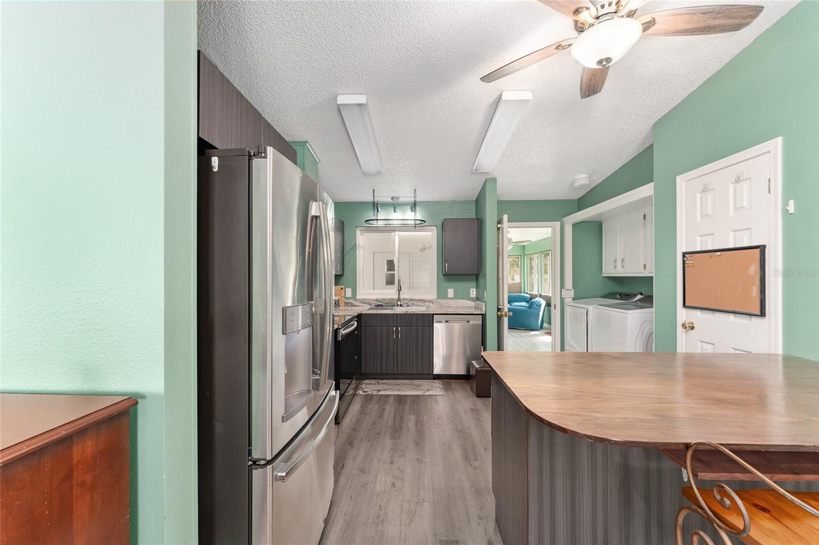 Image 11 of 27 For 1401 Schwartz Boulevard