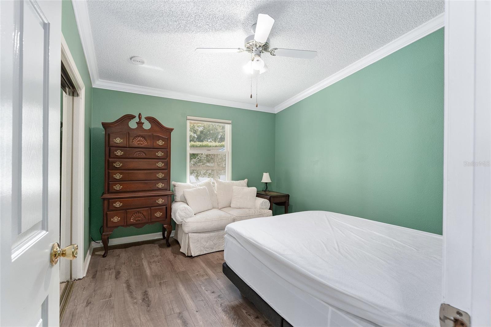 Image 23 of 27 For 1401 Schwartz Boulevard