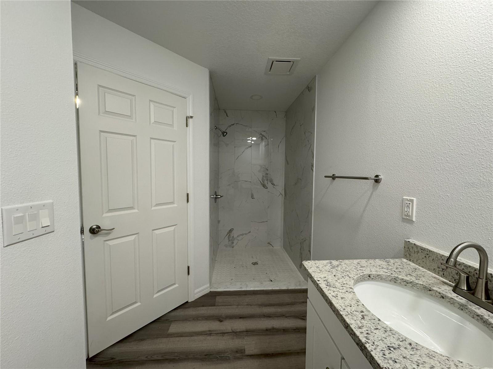 Image 14 of 17 For 1112 Eden Drive