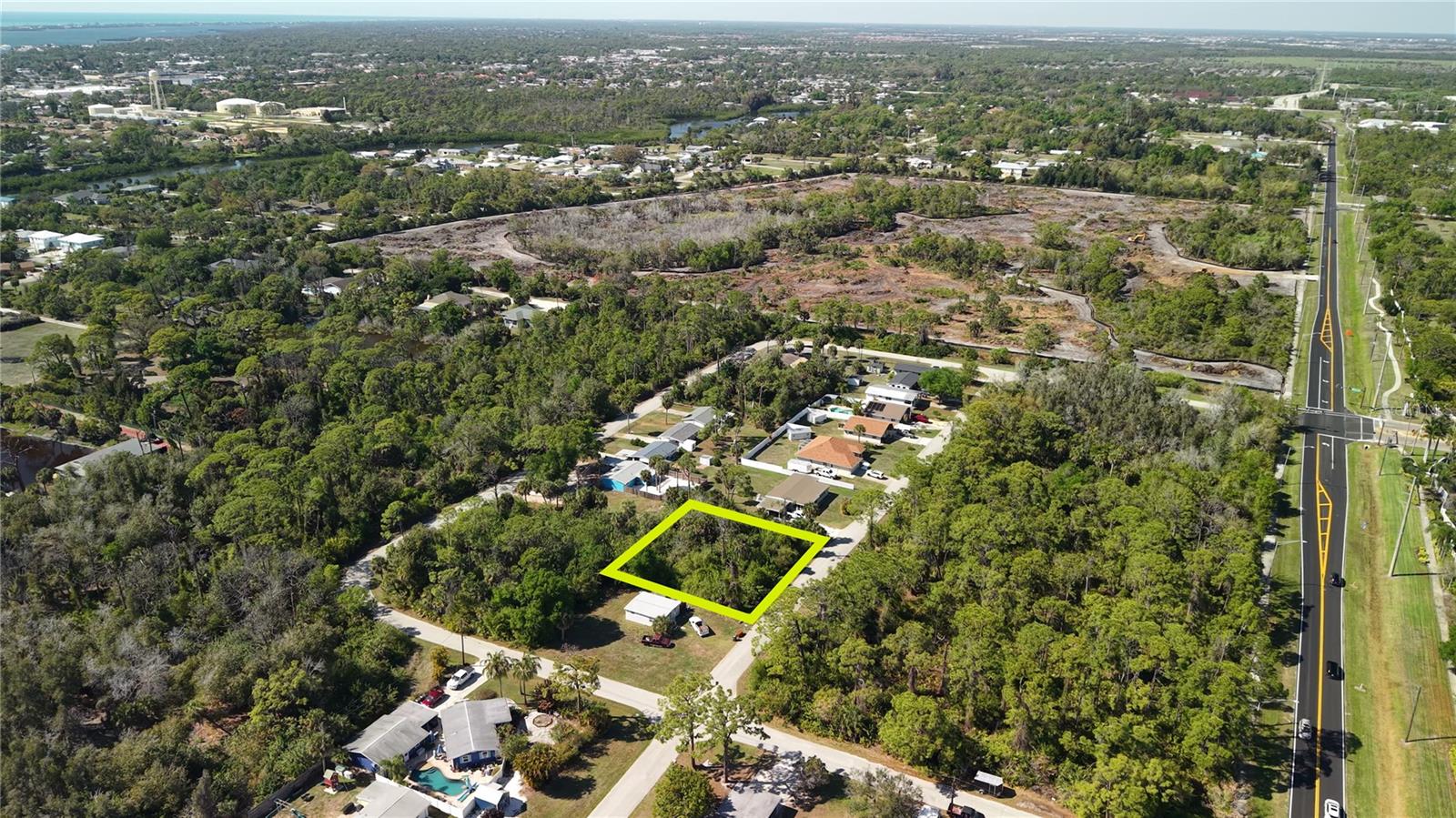 Image 3 of 8 For 746 Palmetto Street