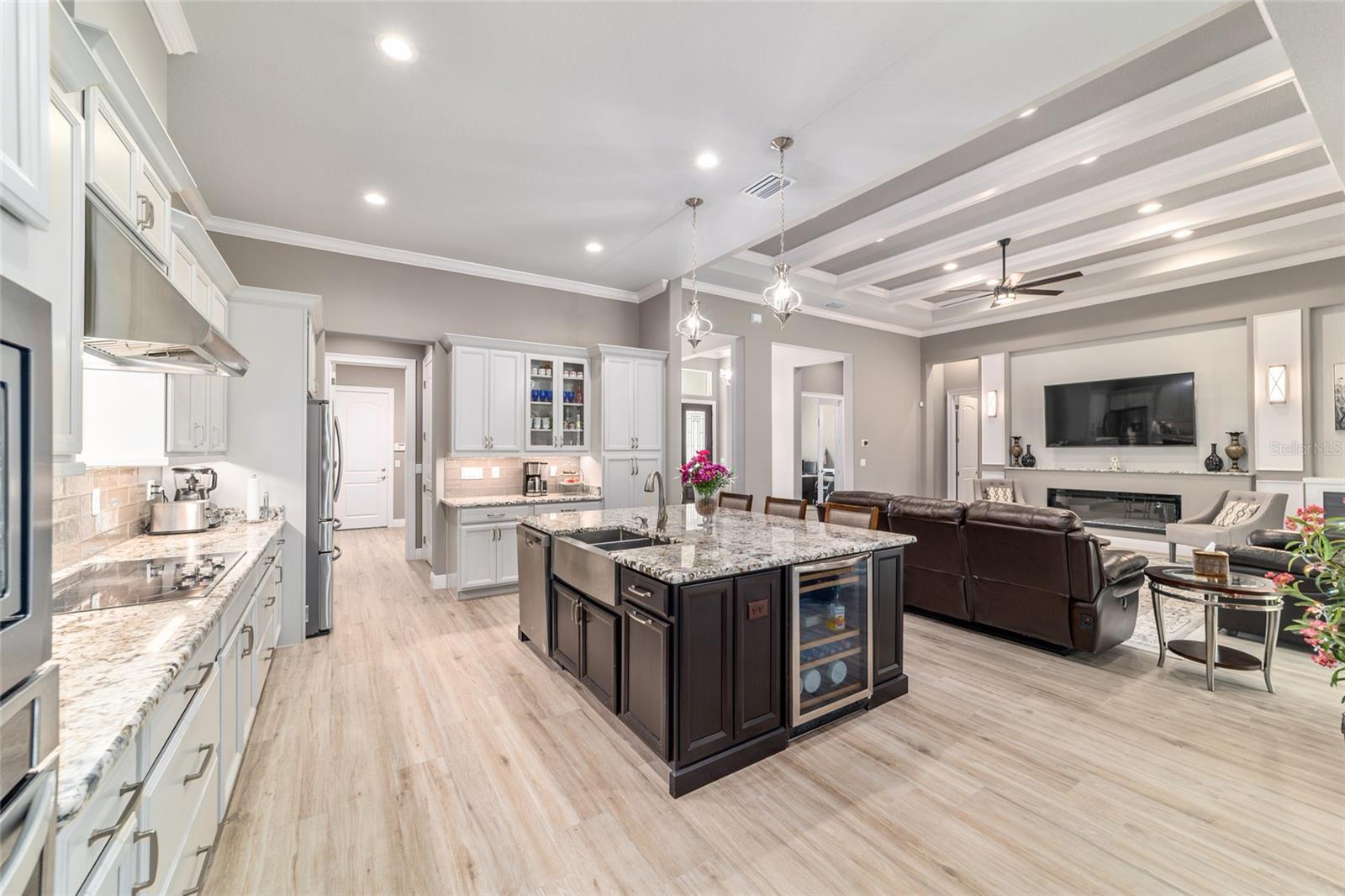 Image 18 of 70 For 1003 46th Street