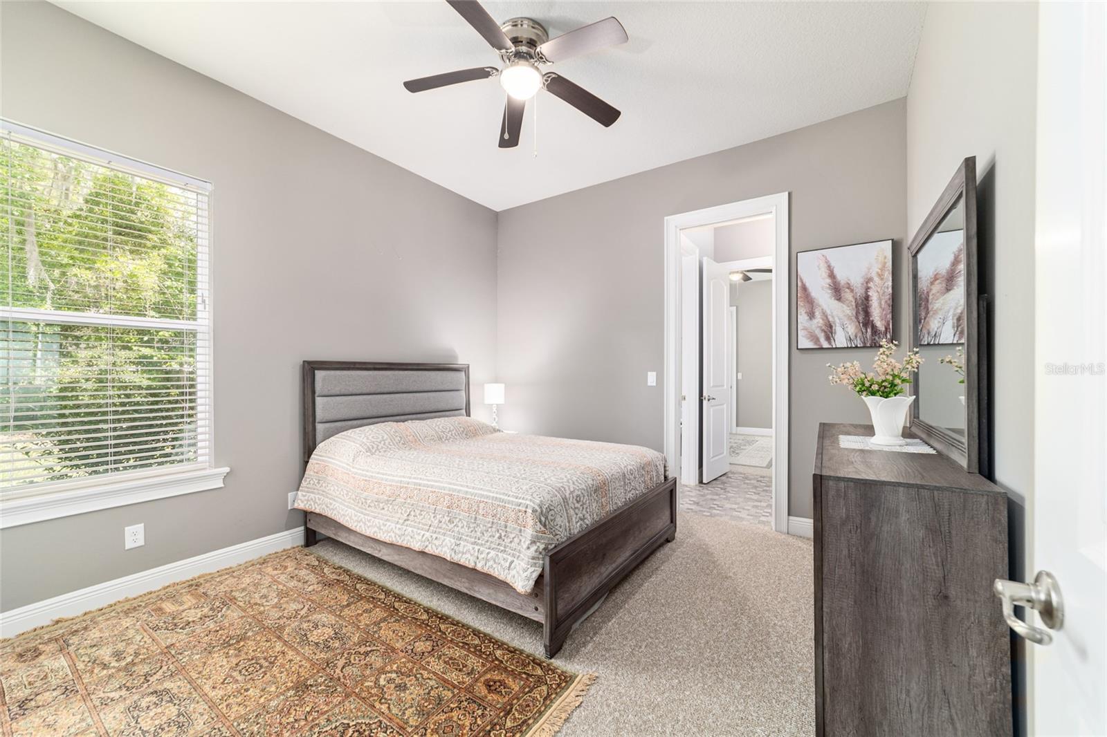 Image 43 of 70 For 1003 46th Street