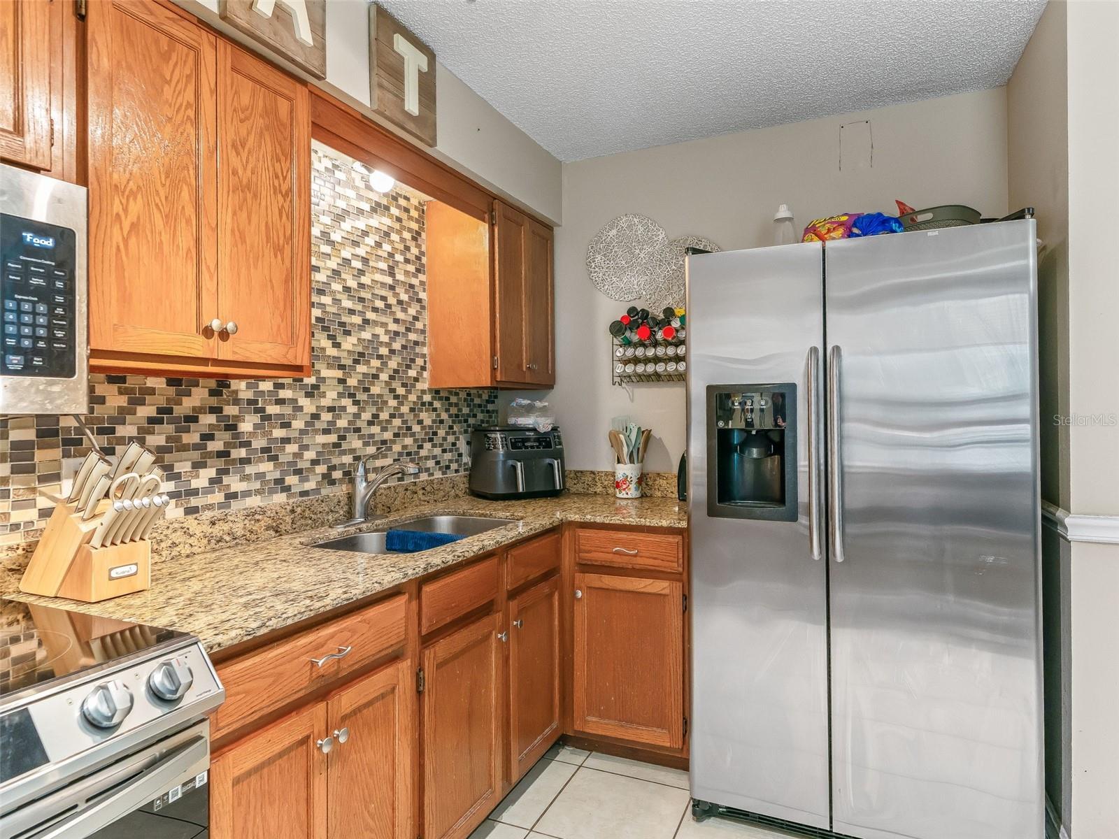 Image 10 of 25 For 911 Jacaranda Drive