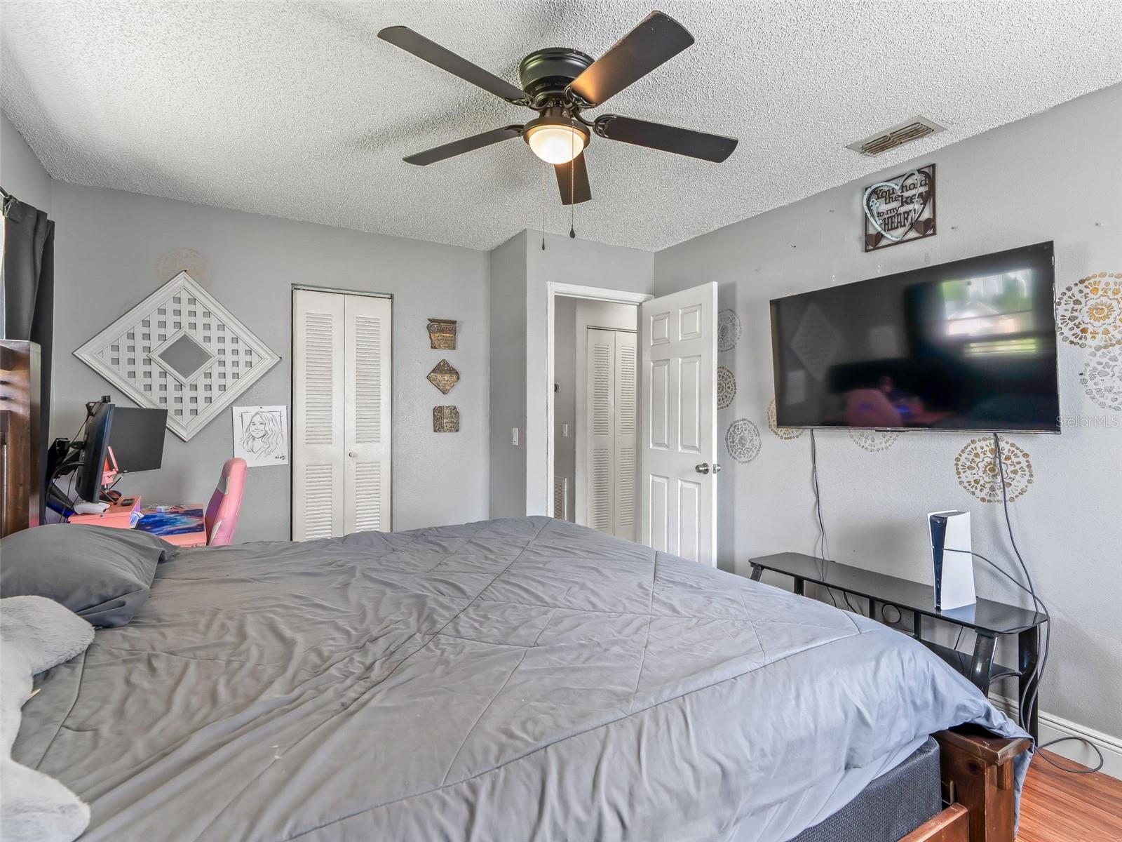 Image 14 of 25 For 911 Jacaranda Drive