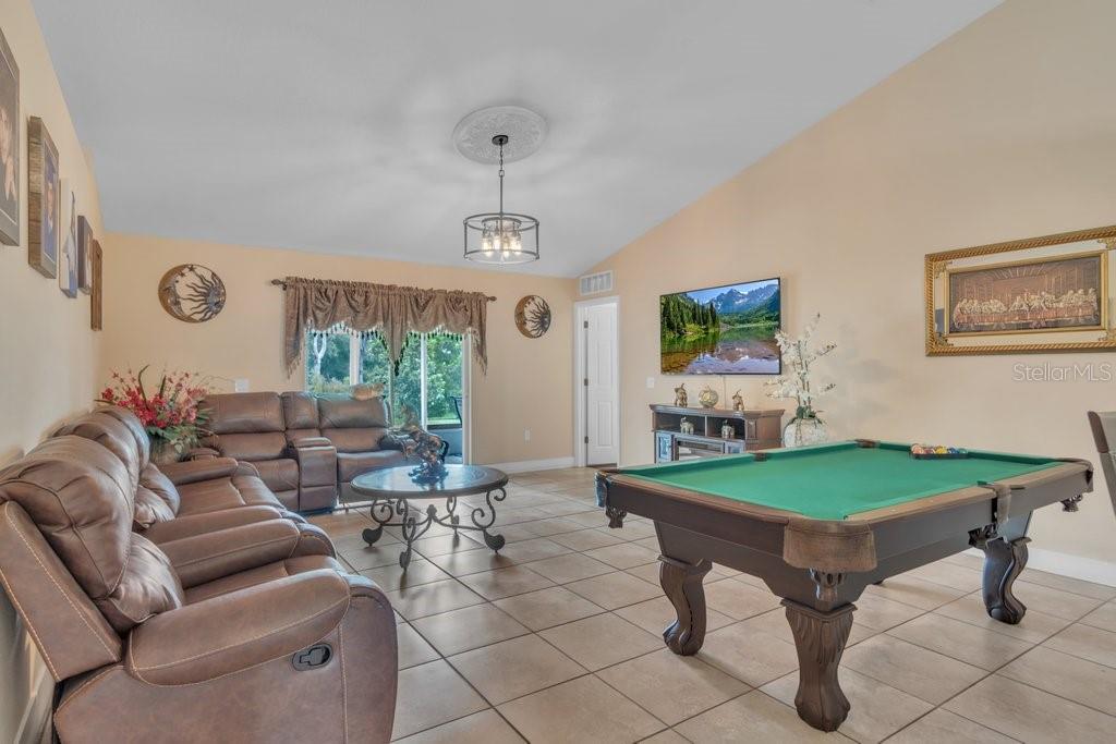 Image 5 of 27 For 3011 33rd Avenue