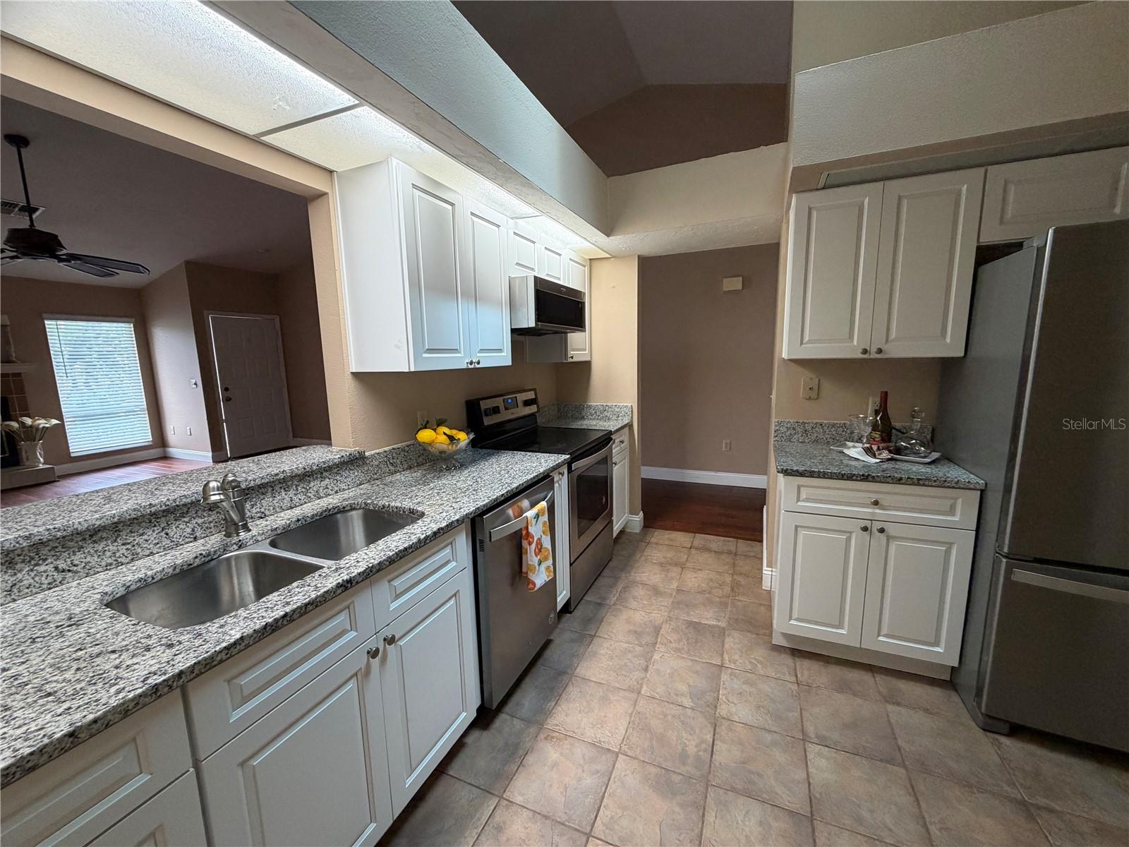 Image 14 of 42 For 2315 19th Circle