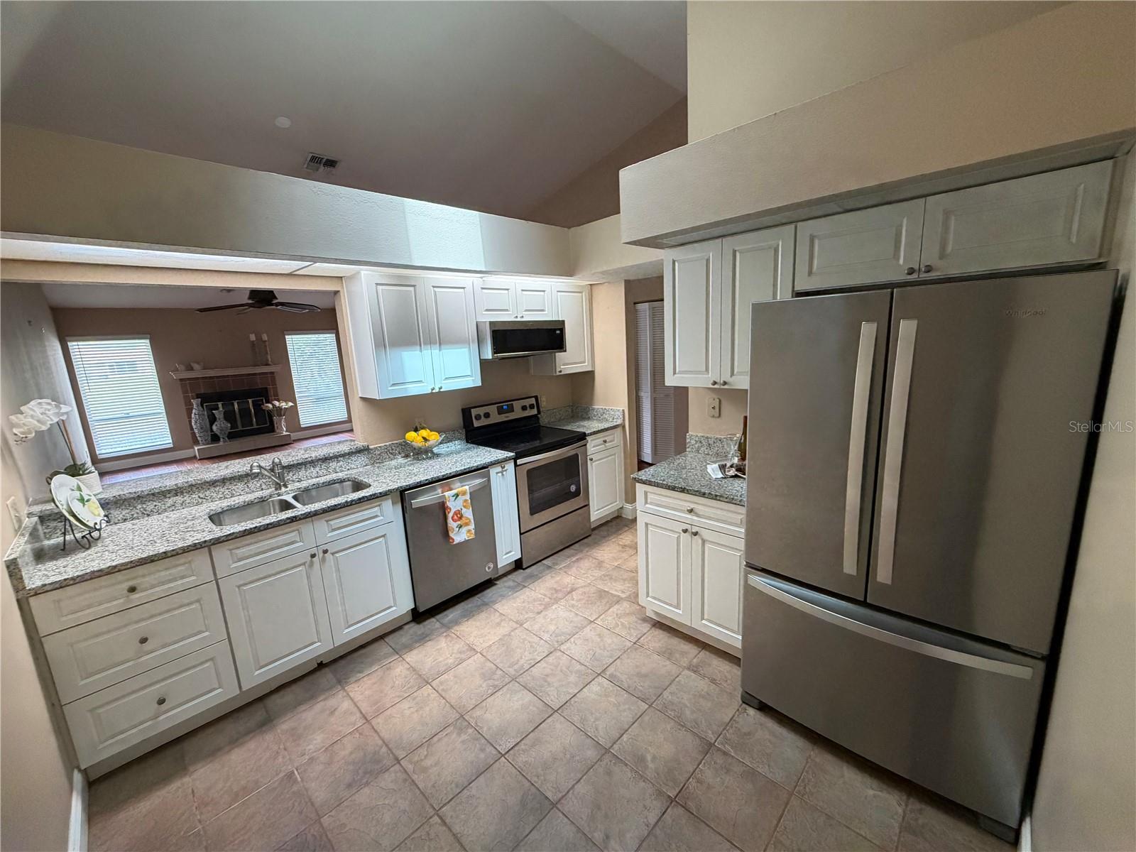 Image 15 of 42 For 2315 19th Circle