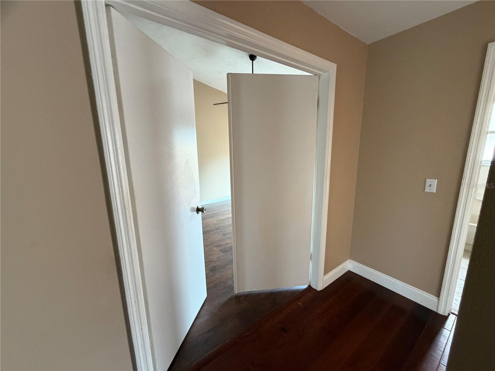 Image 21 of 42 For 2315 19th Circle