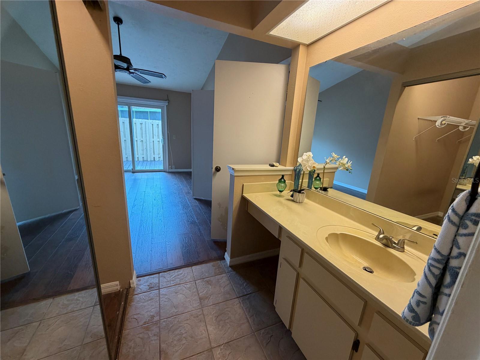 Image 24 of 42 For 2315 19th Circle