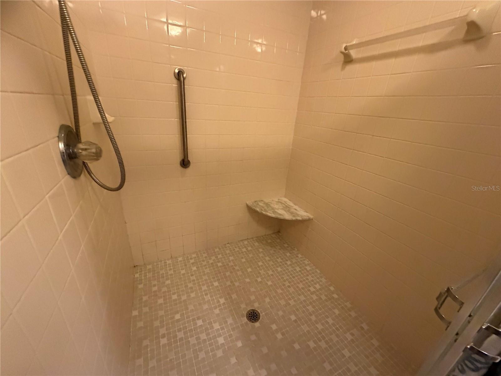 Image 27 of 42 For 2315 19th Circle