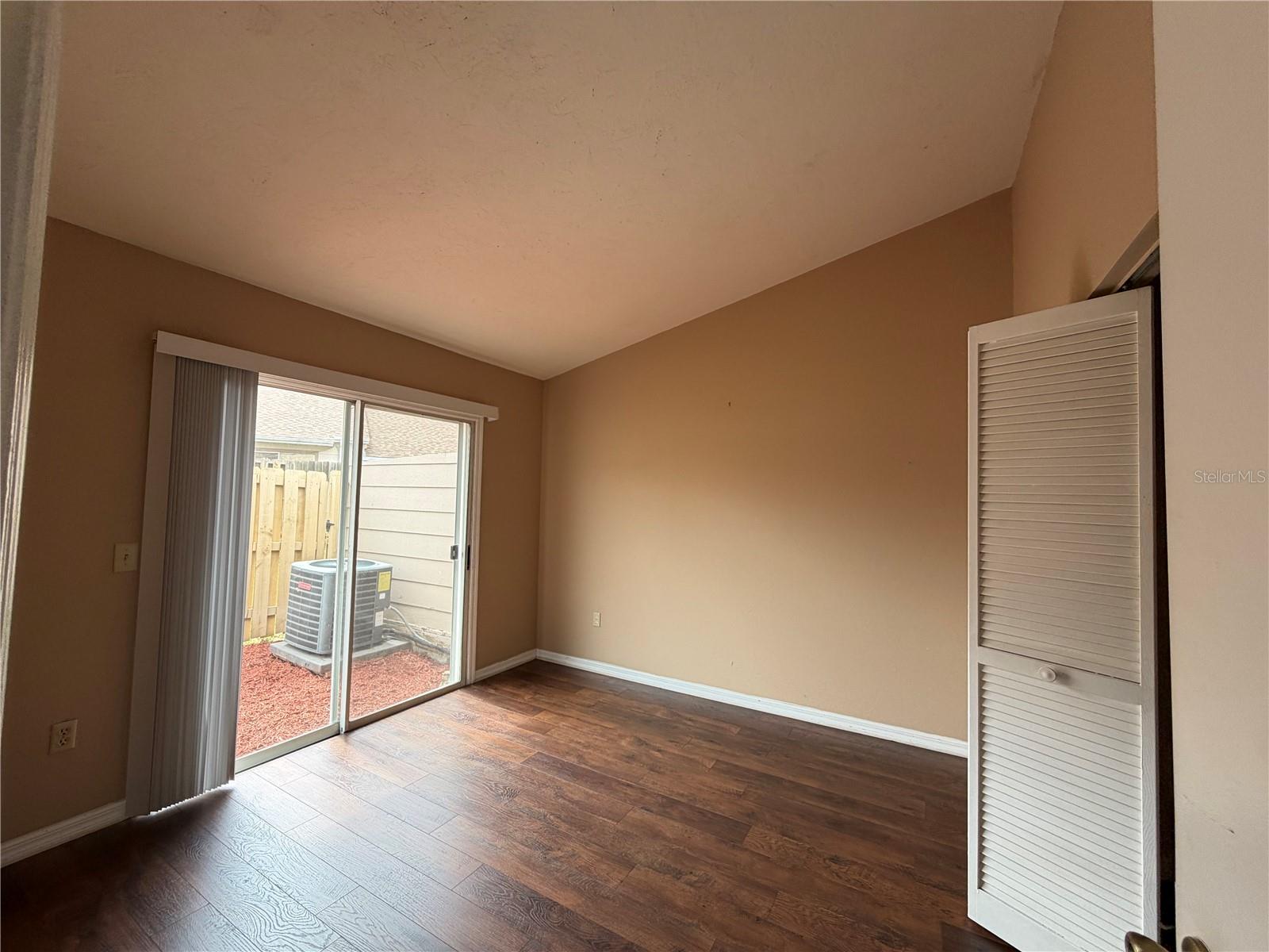 Image 32 of 42 For 2315 19th Circle