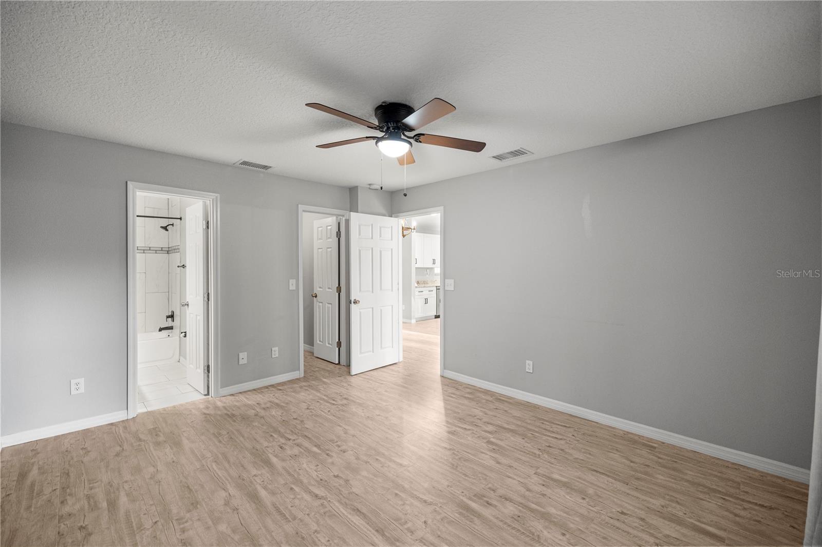 Image 10 of 27 For 6525 62nd Avenue